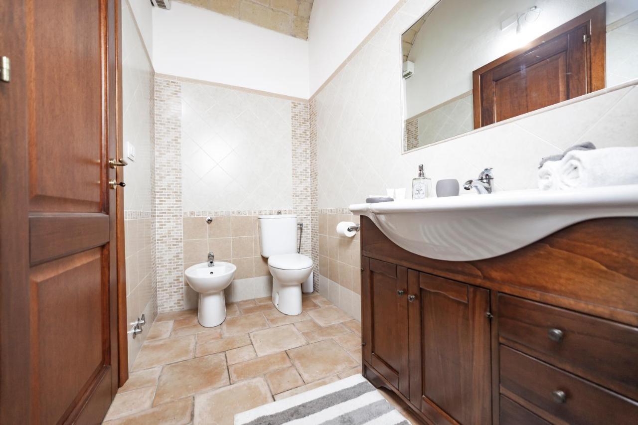 Suite Home Al Centro Di Sassari Esterno foto