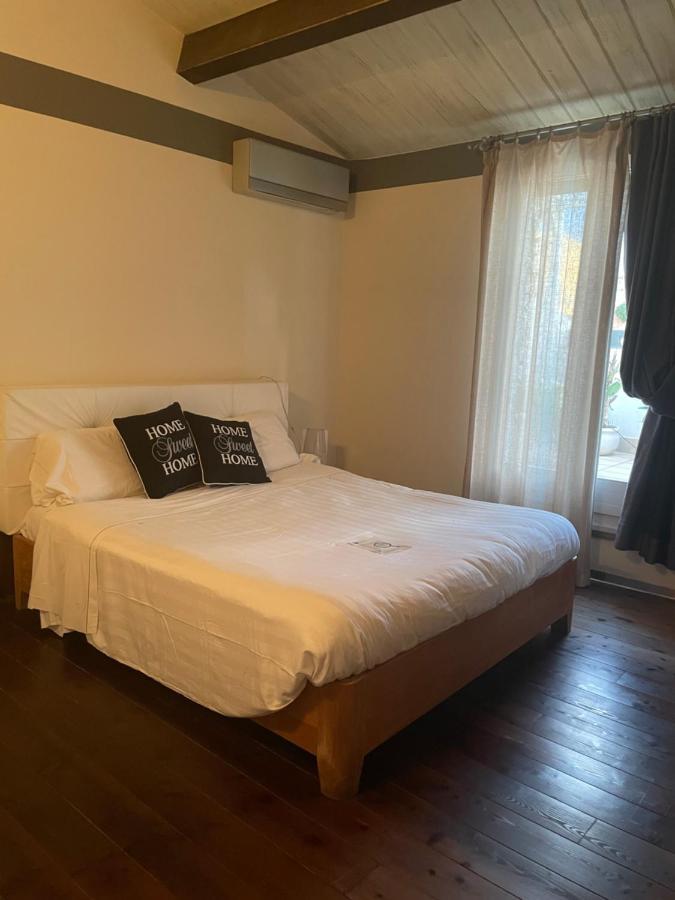 Suite Home Al Centro Di Sassari Esterno foto