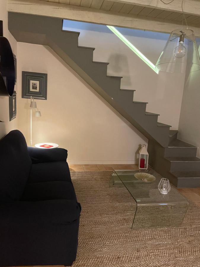 Suite Home Al Centro Di Sassari Esterno foto